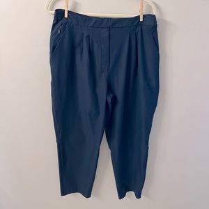 Lululemon Essential High-Rise Trouser 25”